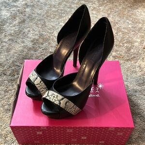 Shoe Dazzle Elegant Black and White Peep-Toe Heels
